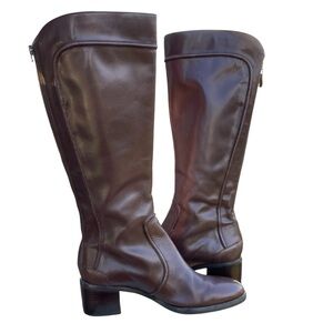Franco Sarto knee high, brown leather, inside zip, heeled round toe boots Sz 6.5